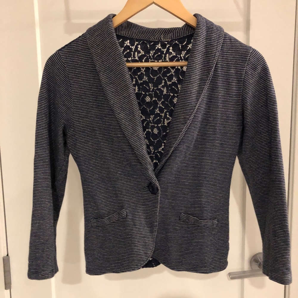 Blazer with lace back